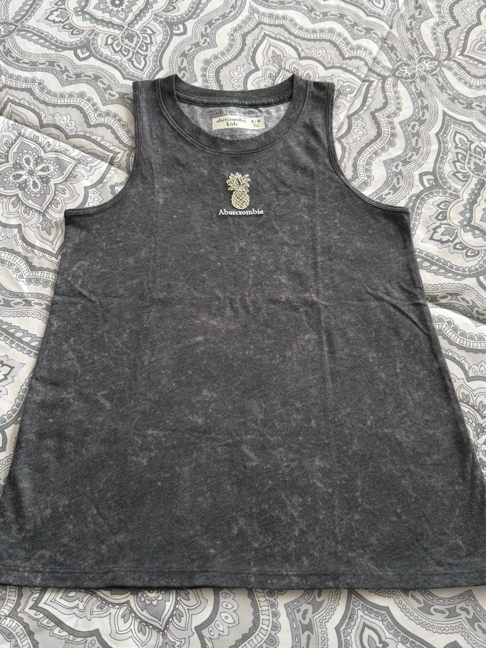 abercrombie kids Gray Mineral-Wash Tee